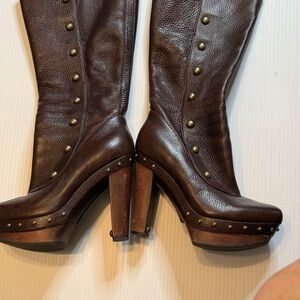 UGG Women's Dark Brown Leather Platform Heeled Boots